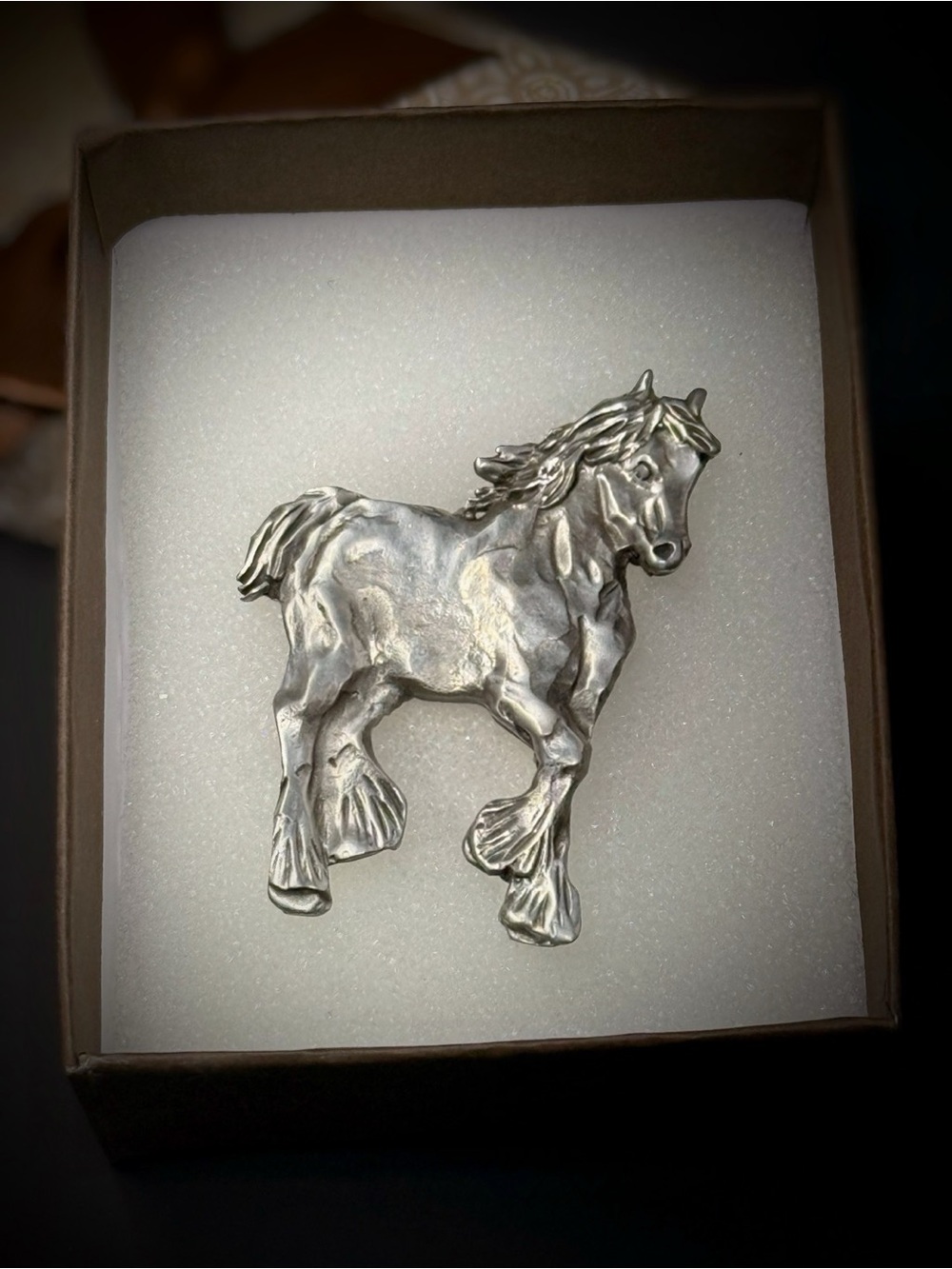 Pewter Horse Brooch Pin - Elegant Equestrian Jewelry